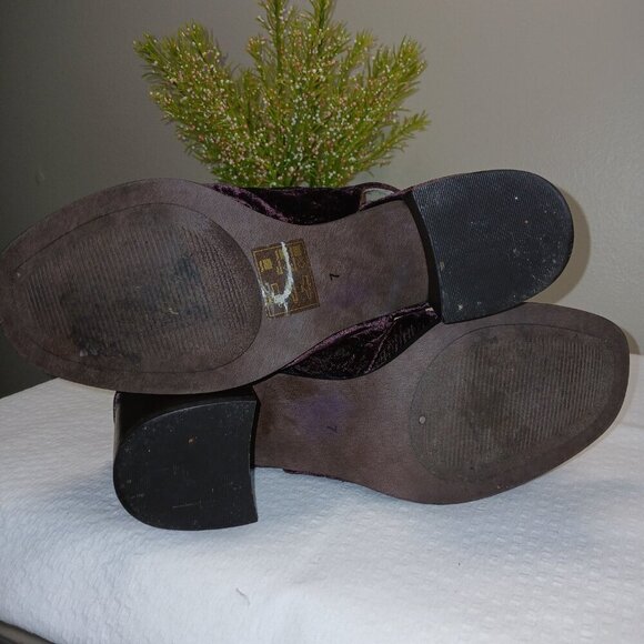 BAND OF GYPSIES PURPLE VELVET HEELED SANDAL, WOMENS SIZE 7 - Picture 5 of 8